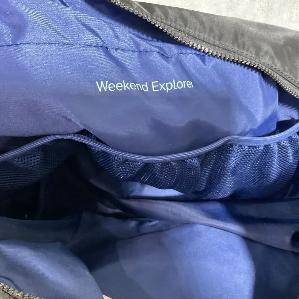 Lululemon Ivivva Weekend Explorer Duffel Bag Multiple zip Pockets Travel